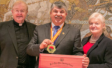 World Peace Prize Awarding Council, Award
