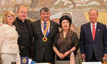 World Peace Prize Awarding Council, Award Photo